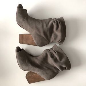 CHINESE LAUNDRY BOOTIES